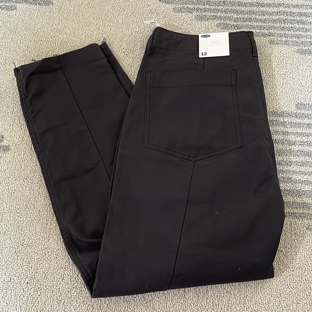 OLD NAVY DARK GREY ANKLE PANTS